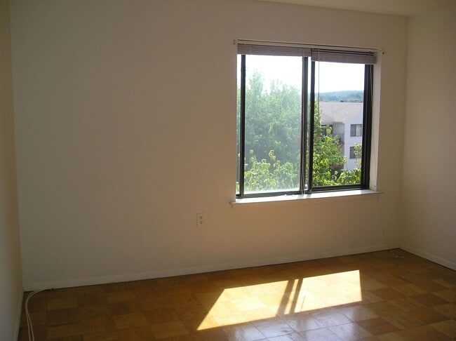 Photo - Condo - 2 bedroom 2 bath w/ balcony