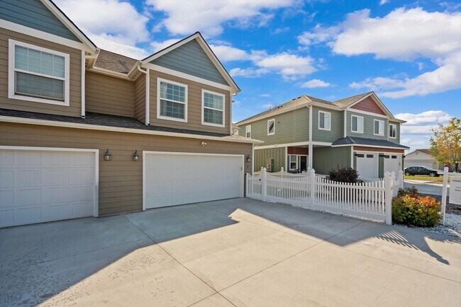 Photo - 11 Muskrat Dr