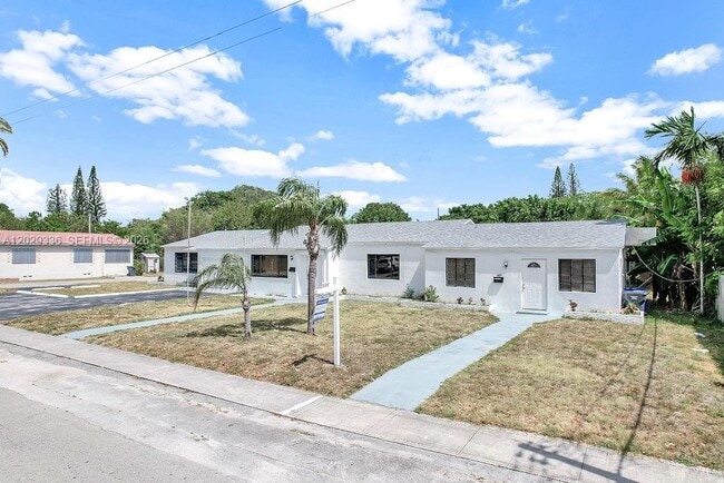 Photo - 2415 Pierce St Unidad -