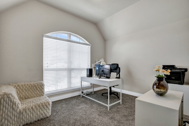 Photo - 1160 Nutmeg Trl House