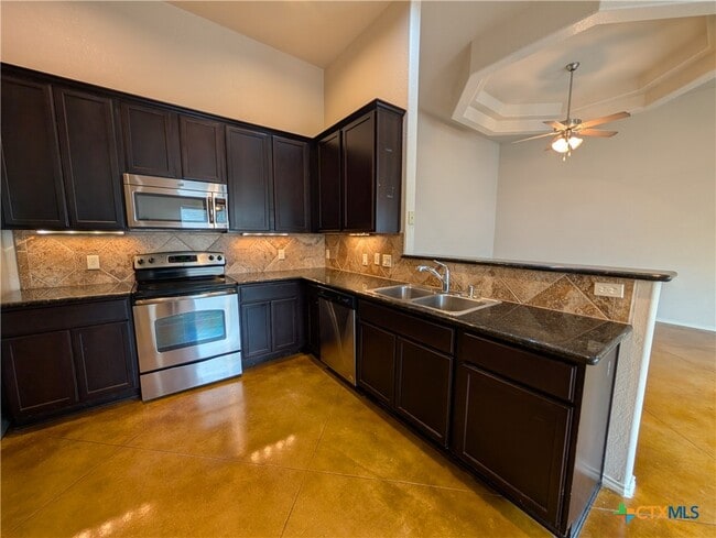 Photo - 229 Anne Louise Dr