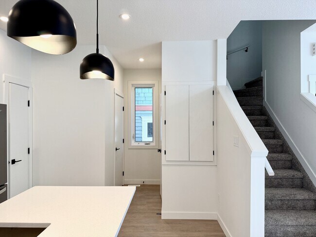 Photo - 10545 126 St NW Unit 7