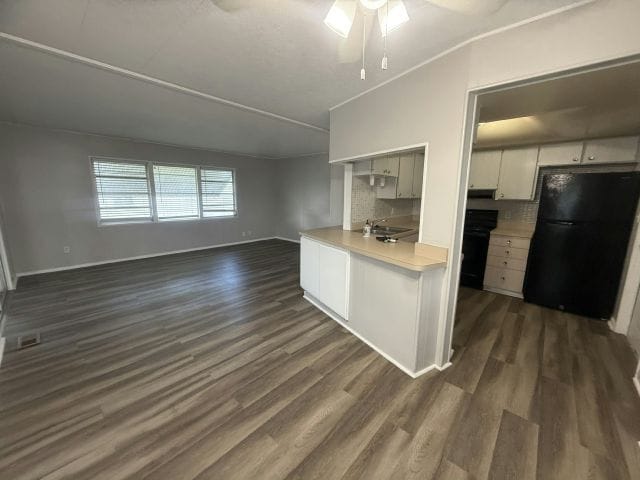 Photo - 111 48th Ave W