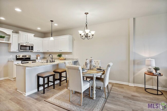 Photo - 2948 S Roth Ave