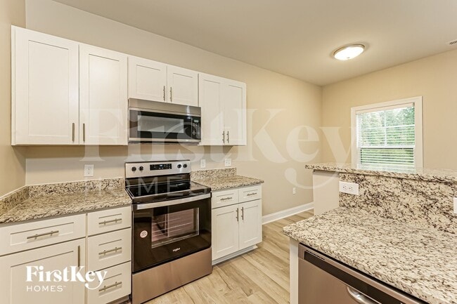 Photo - 2121 Ledford Rd