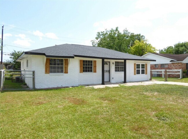 Photo - 5238 Madden Ln