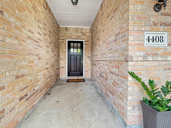 Photo - 4408 Dashland Dr