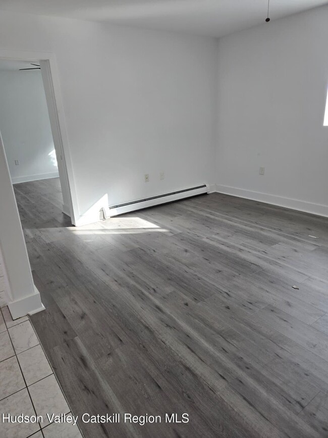 Photo - 5199-5203-5203 NY-32