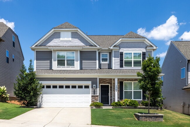 Building Photo - Spacious 5 Bedroom 3 Bath Home in highly sought after Walnut Creek!