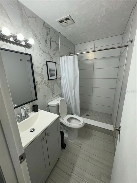 Photo - 1649 W Oak Ridge Rd Unit 1649C