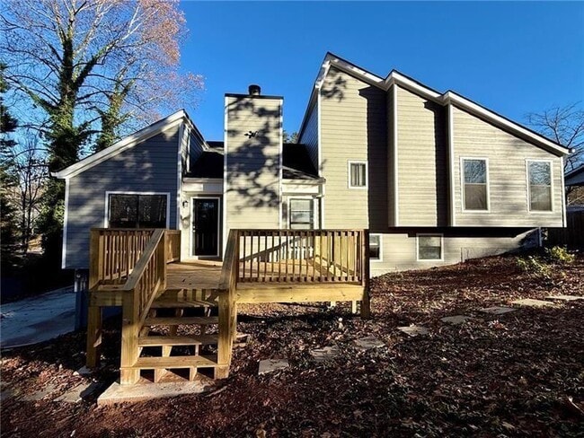 Photo - 2707 Hawk Dr NE