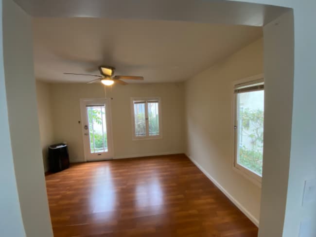 Photo - 628-628 N Plymouth Blvd Unidad NA