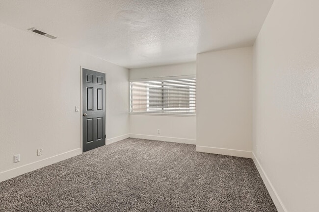 Woodmere Apartments
