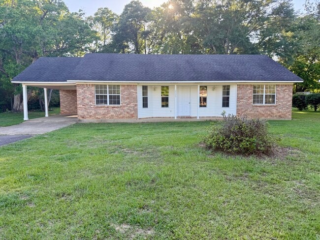 Building Photo - 2193 Mill Street Ext