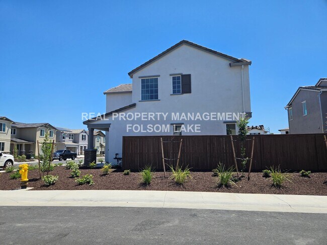 Photo - Coming Soon!! 3 Bedroom 2.5 bath corner lo...