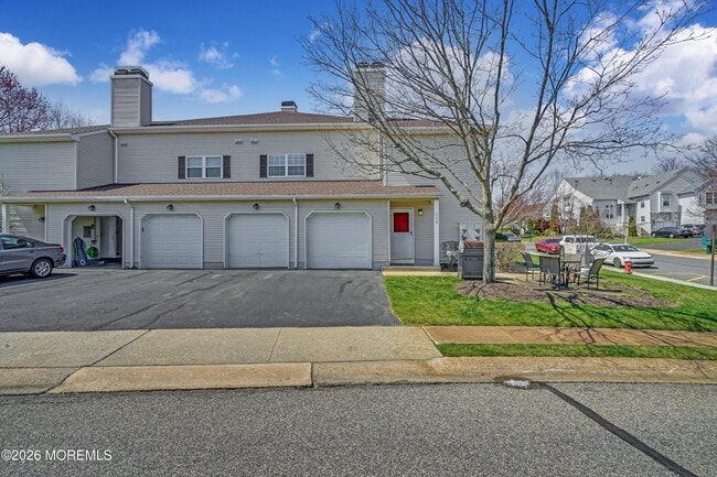 Photo - 256 Tennis Ct