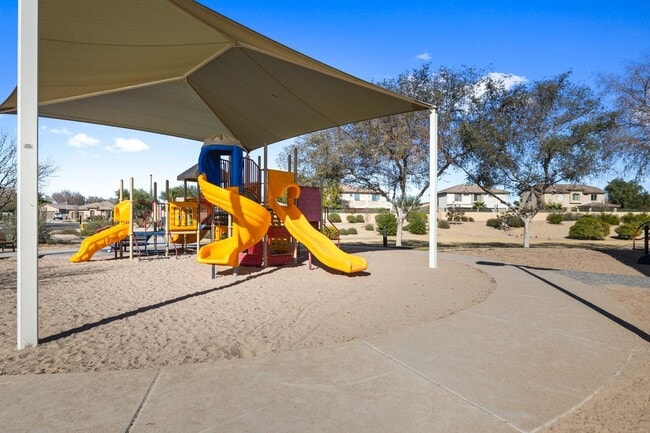 Photo - 3846 E Palmer St