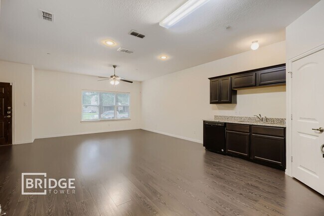 1317 Lake Crest Lane