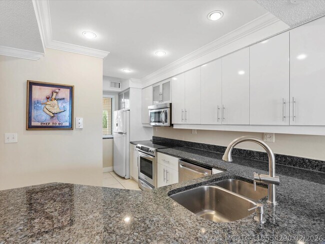 Photo - 18260 N Bay Rd Unit 304