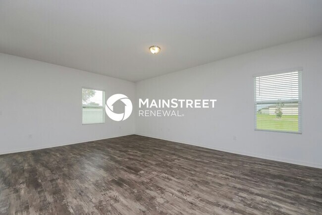Photo - 4 Bedroom Pet-Friendly Home in Haines City, FL with Main Street Renewal