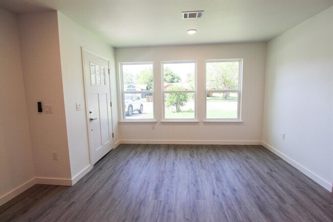 Photo - 1100 Monte Vista Dr