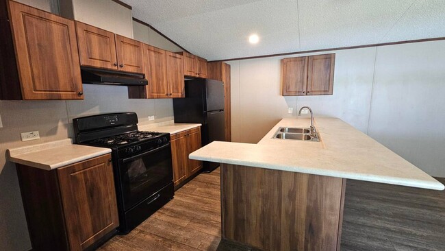 Photo - 2201 S Anna St