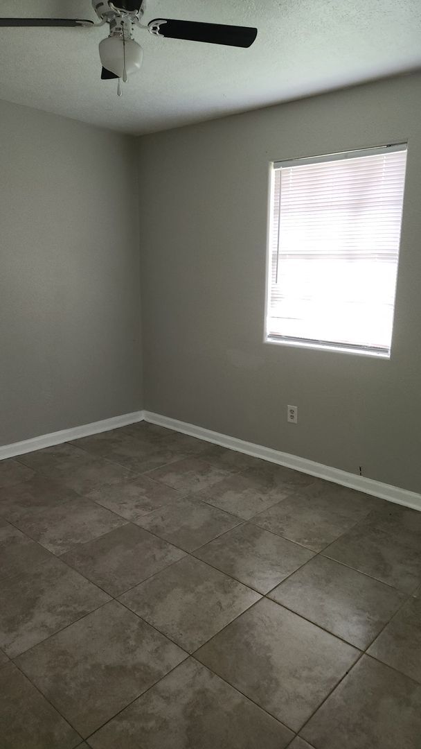 Photo - 106 Lois St Unit #27