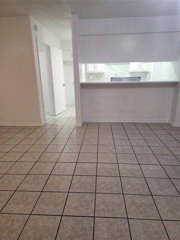 Photo - 3900 Camelot St