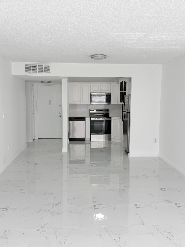 Photo - 1300 NE Miami Gardens Dr Unit 1005E