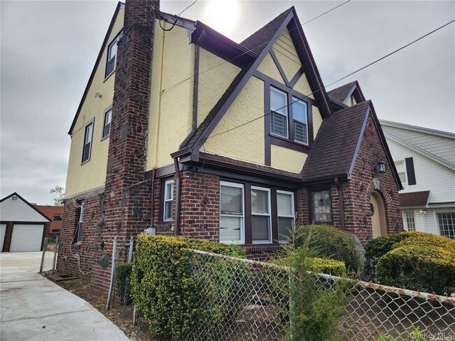 Photo - 21 Nassau Pl