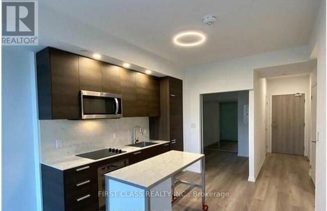 Photo - 75 Canterbury Pl Unit 1512