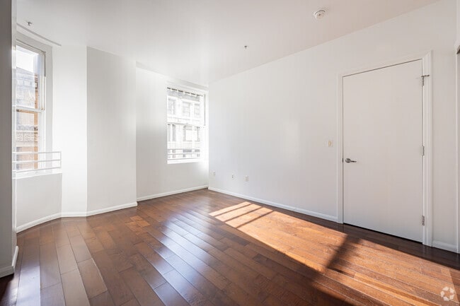 2BR, 2BA - 988SF - BEDROOM