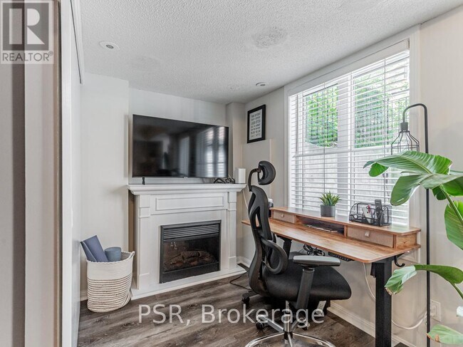 Photo - 10 Laidlaw St