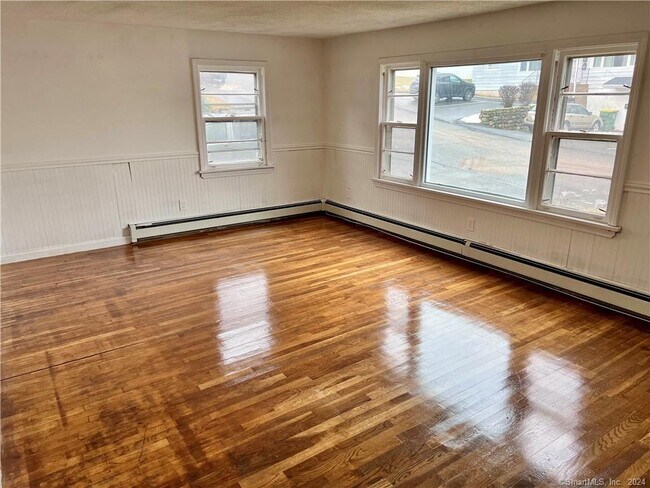 Photo - 156 Beverly Ave