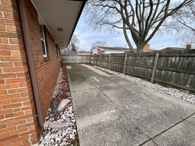 Photo - 3-bedroom, 3 bathroom, 12-month rental