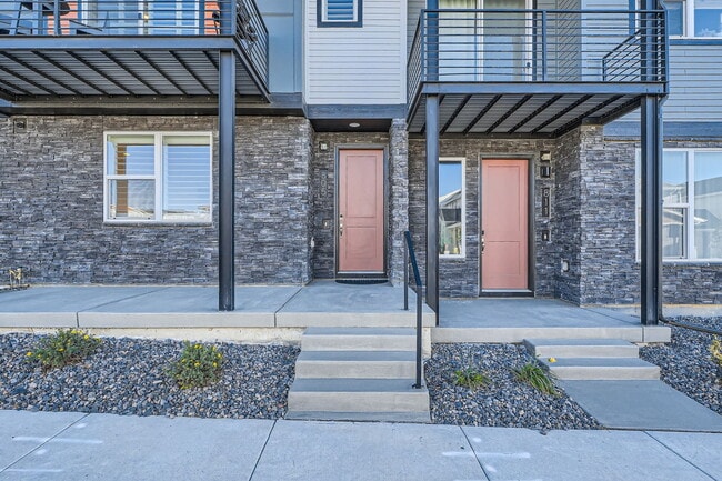Photo - 805 Promenade Dr