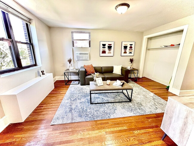 Photo - 236 W Walnut Ln Apartment Unit ID1258471P