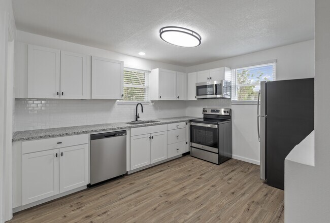 Photo - Clement Crossing Apartments