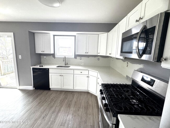 Photo - 416 Hooper Ave