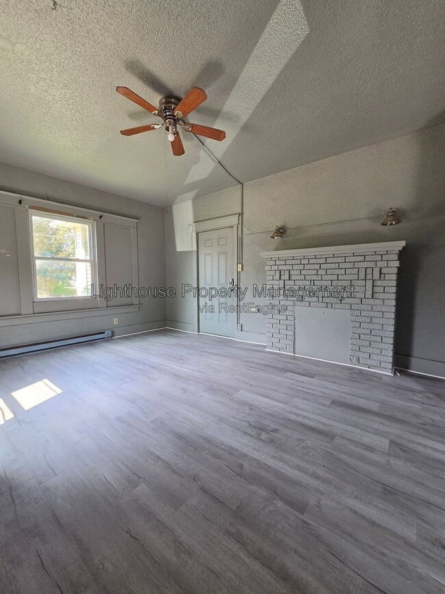 Building Photo - 112 E Britain Ave Unit 2