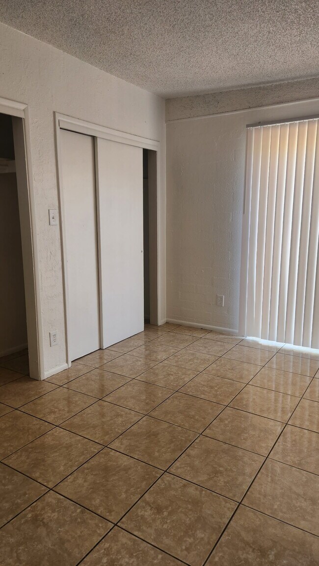 2240 W Morten Ave Unit A