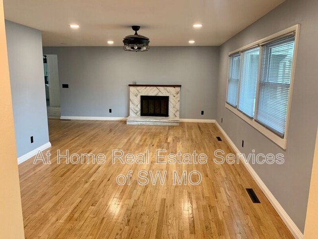Photo - 2322 E Langston St