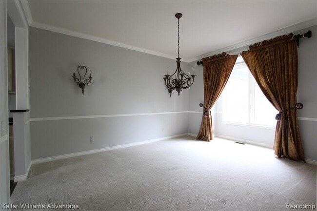 Photo - 18547 Clairmont Cir E