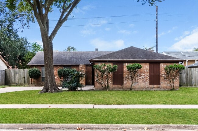Photo - 16518 Royal Mile Ln