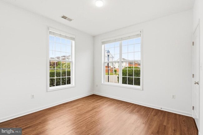 Building Photo - 23167 Flora Mure Dr