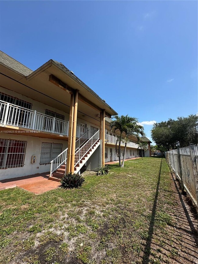 Photo - 251 NW 177th St Unidad A-206 Rental