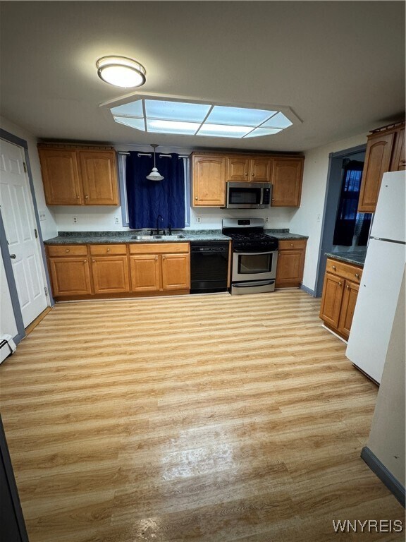 Photo - 1227 Losson Rd