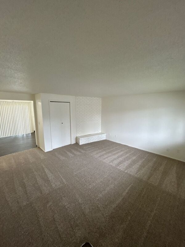 Photo - 3924 Iberis St NE