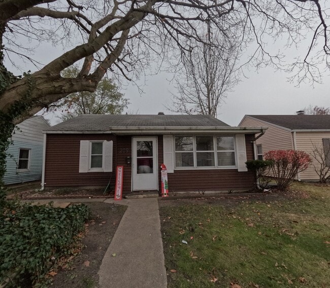 Building Photo - 209 E Edgar Ave Rental