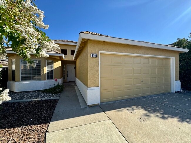 Photo - Spacious 3BD/2BA Home with 2-Car Garage in Desirable Antelope
